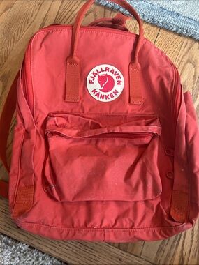 Fjällräven Kånken Classic Backpack - Orange/Red